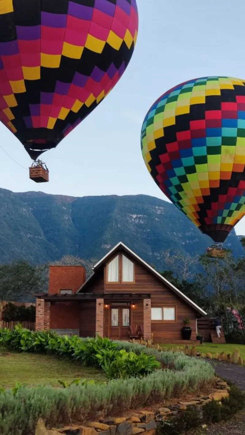 Passeio de balão para casal com hospedagem na Praia Grande